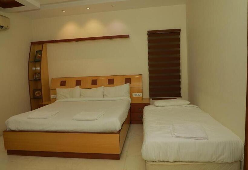 اتاق خانوادگی با چشم‌انداز کوه, Hill View Paradise   2bhk S & Rooms   A Golden Group Of Premium Home Stays   Tirupati