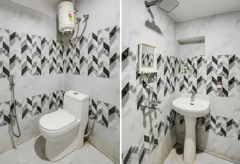 トリプルクラシックルーム, Omkar Guest House