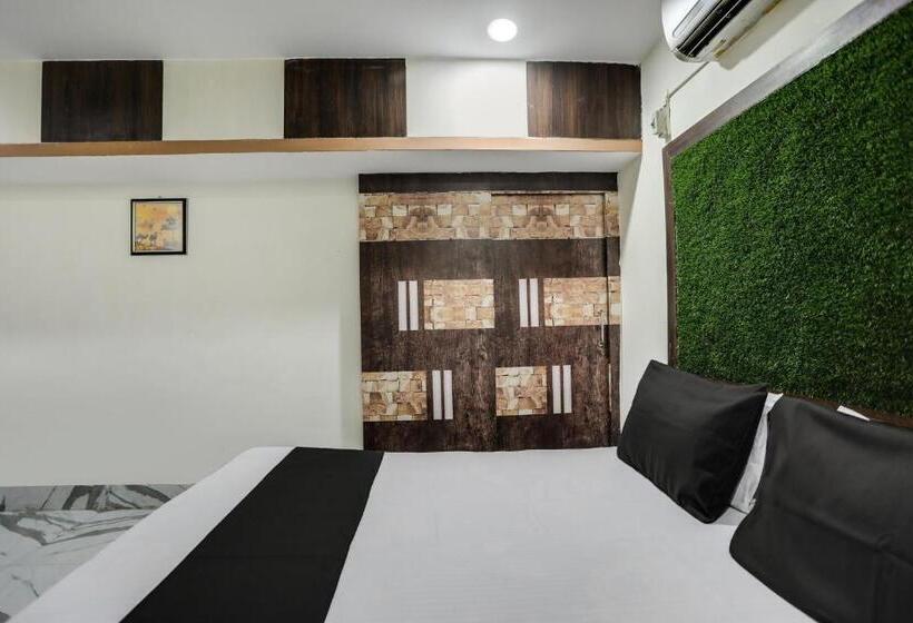 トリプルクラシックルーム, Omkar Guest House