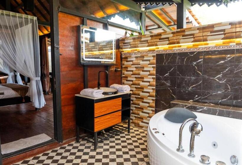 Бунгало Deluxe, Villa Lalupa Joglo