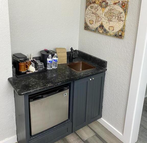 غرفة أساسية, Artisan Downtown