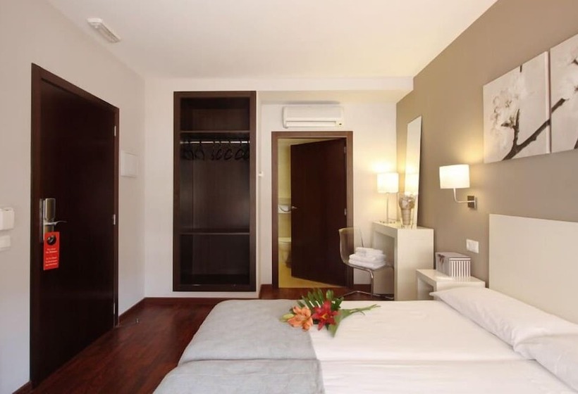 اتاق استاندارد, Dormavalencia Hostel Regne