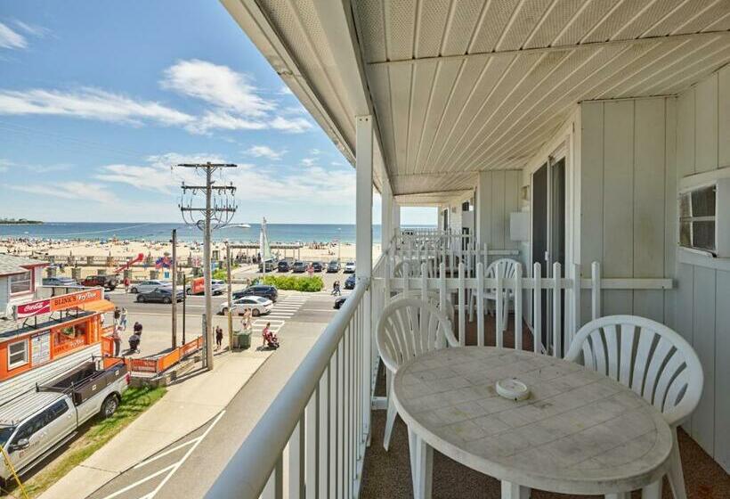 غرفه قياسيه سريرين مزدوجين, Hillcrest Inn