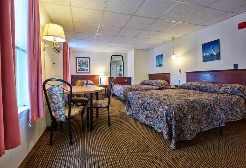 غرفة عائلية, Hillcrest Inn