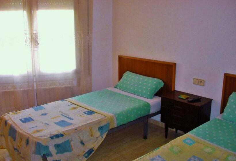 带共用浴室的标准房间, Hostal Cassa