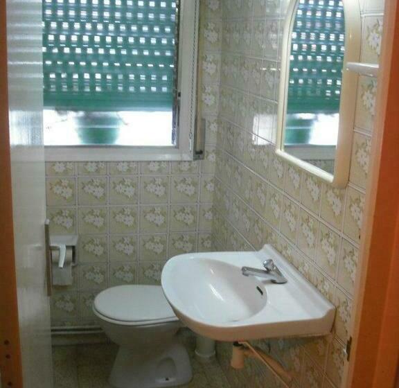 带共用浴室的标准房间, Hostal Cassa