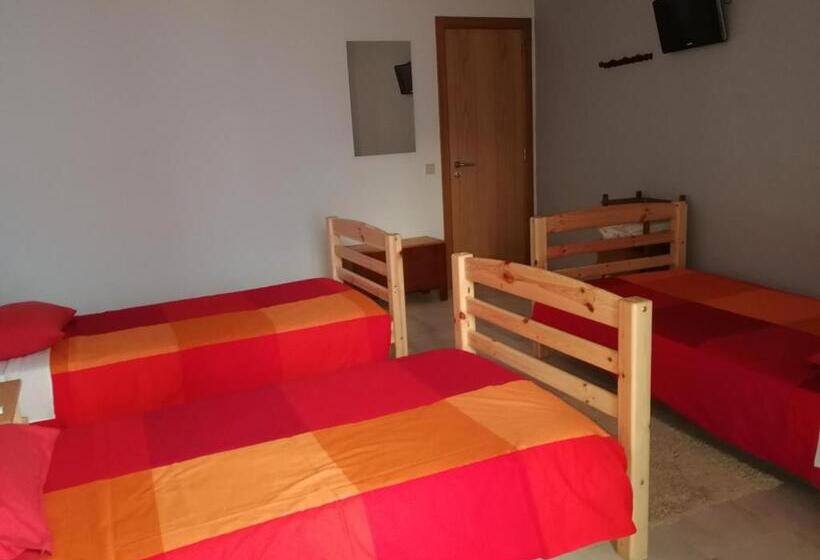 اتاق استاندارد سه نفره, Lagos City Center Guest House & Hostel