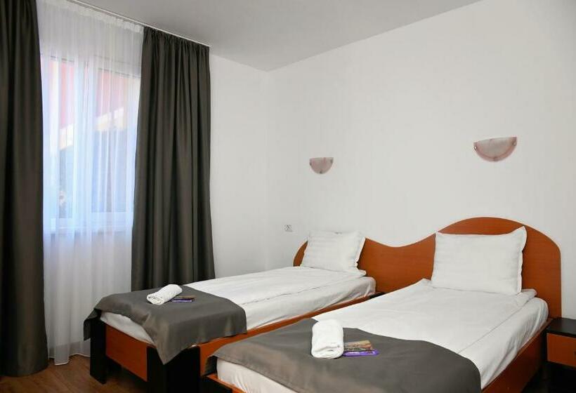 スタンダードルーム, Pension Delia Gardens