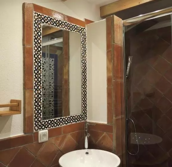 اتاق استاندارد سه نفره, Quinta Da Fornalha   Santuario Agroecologico