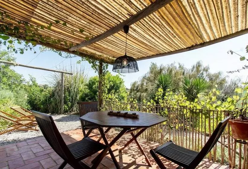 استودیوی استاندارد, Quinta Da Fornalha   Santuario Agroecologico