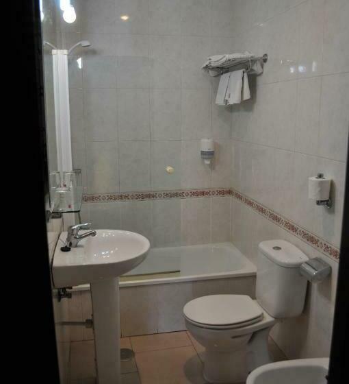 스탠다드 트리플 룸, Roma