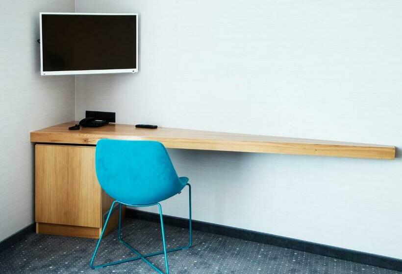 اتاق لوکس, Regatta Hotel Restauracja Spa