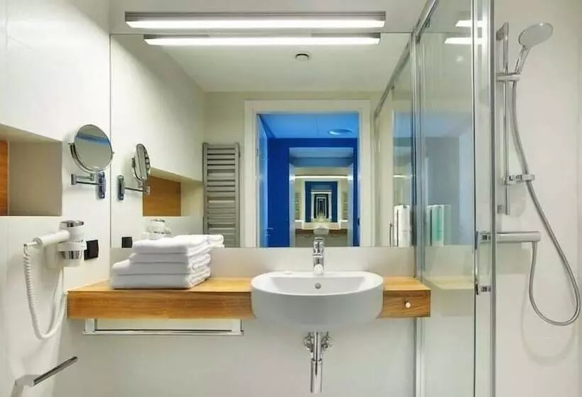 デラックスルーム, Regatta Hotel Restauracja Spa