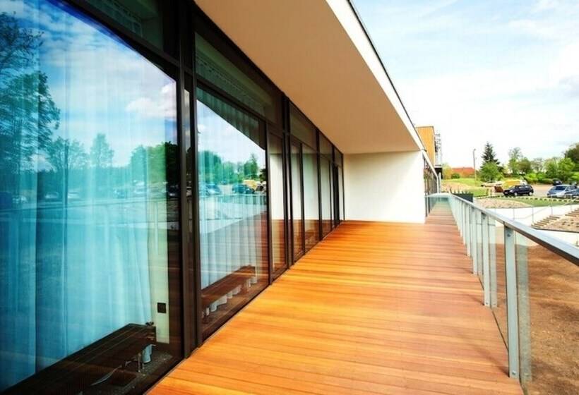 اتاق لوکس, Regatta Hotel Restauracja Spa