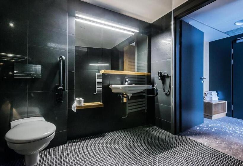 اتاق خانوادگی, Regatta Hotel Restauracja Spa