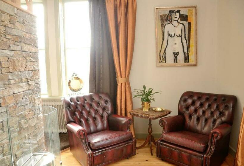 جناح جونيور, Skultuna Hotell & Konferens