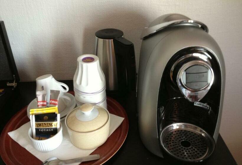 جناح جونيور, Skultuna Hotell & Konferens