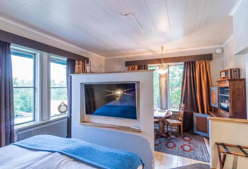 جناح جونيور, Skultuna Hotell & Konferens