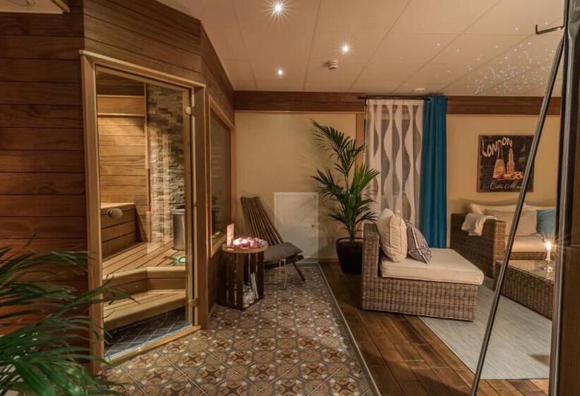 جناح إدارى, Skultuna Hotell & Konferens