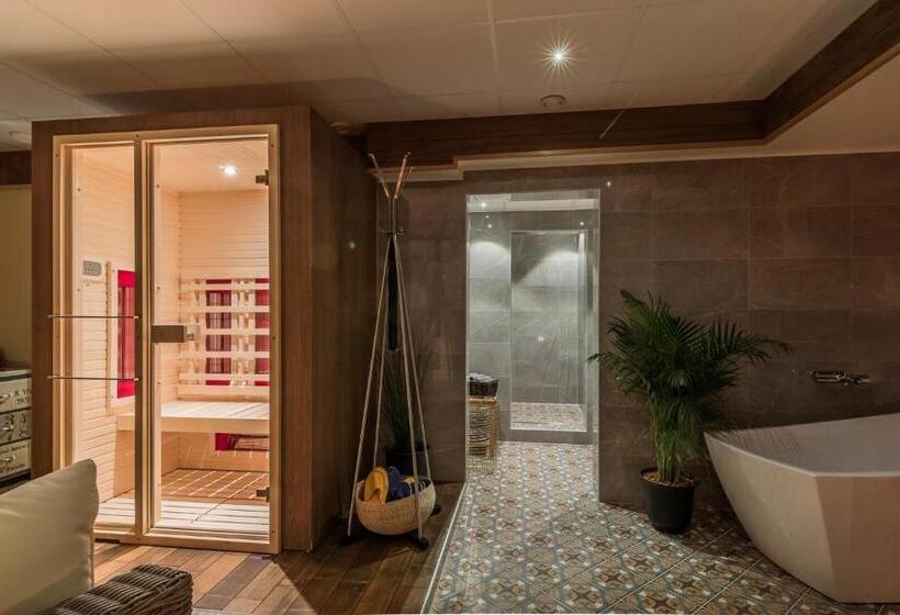 جناح إدارى, Skultuna Hotell & Konferens