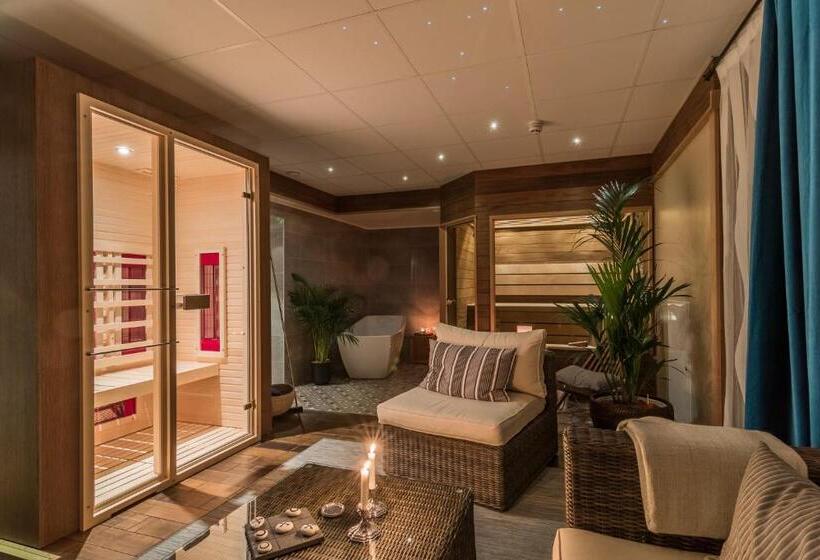 جناح إدارى, Skultuna Hotell & Konferens