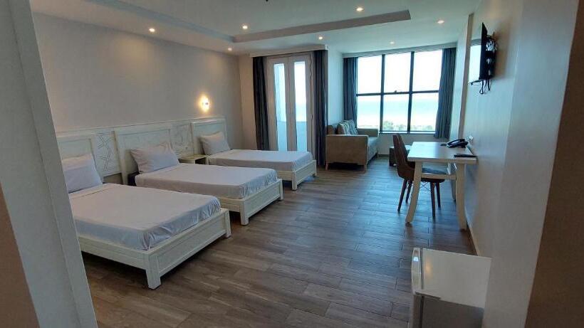 Triple Room Sea View, Blador