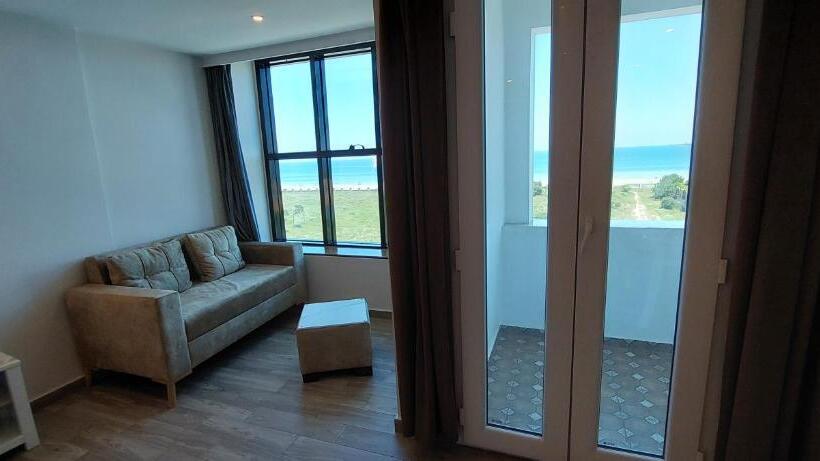 Triple Room Sea View, Blador