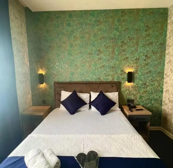 Standard-huone, Güneşli̇ Ai̇rport Sui̇te