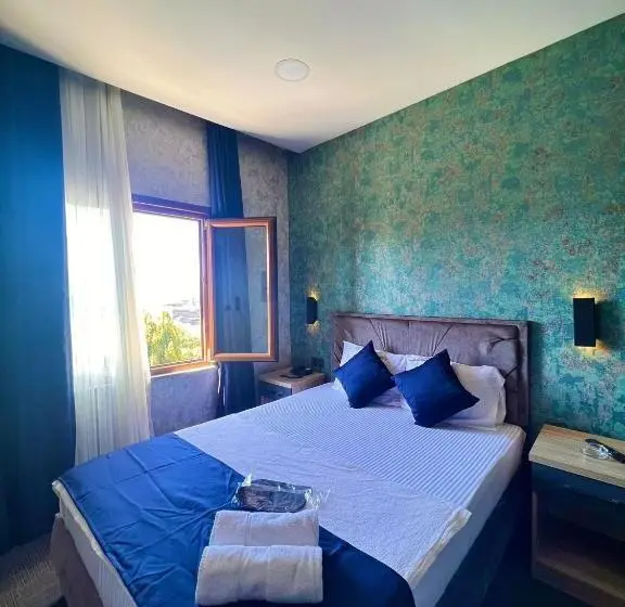 Standard-huone, Güneşli̇ Ai̇rport Sui̇te