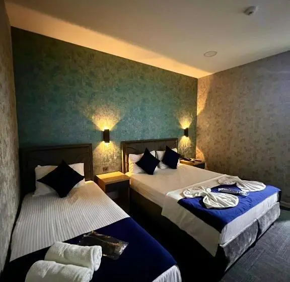 Standard Kolmen Hengen Huone, Güneşli̇ Ai̇rport Sui̇te