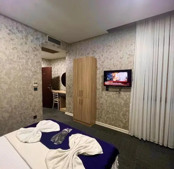 Standard-huone, Güneşli̇ Ai̇rport Sui̇te