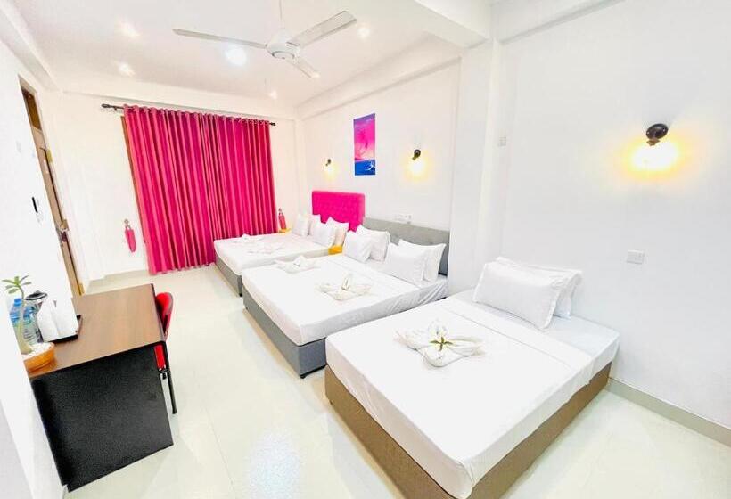 デラックストリプルルーム, Ismattha