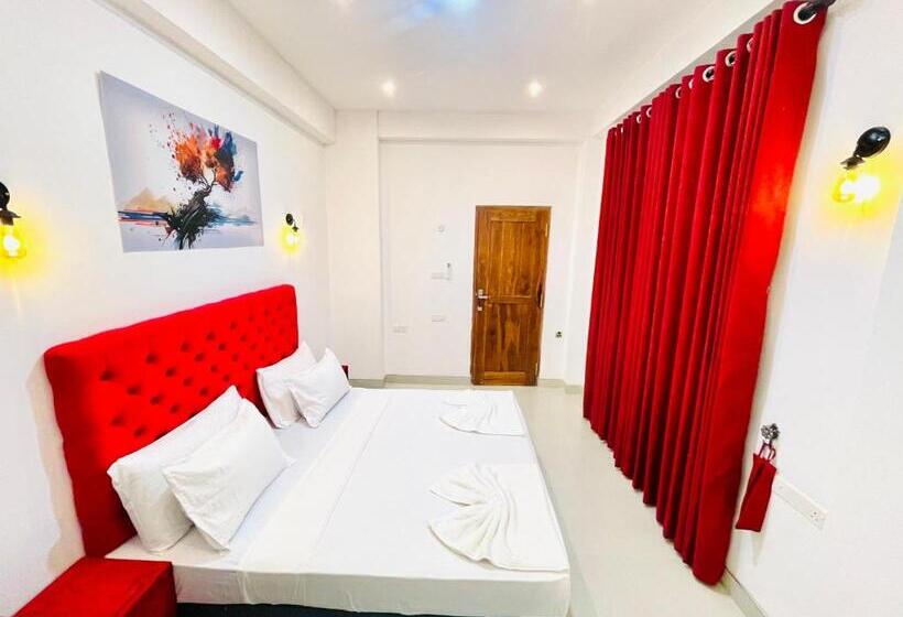 デラックスルーム, Ismattha