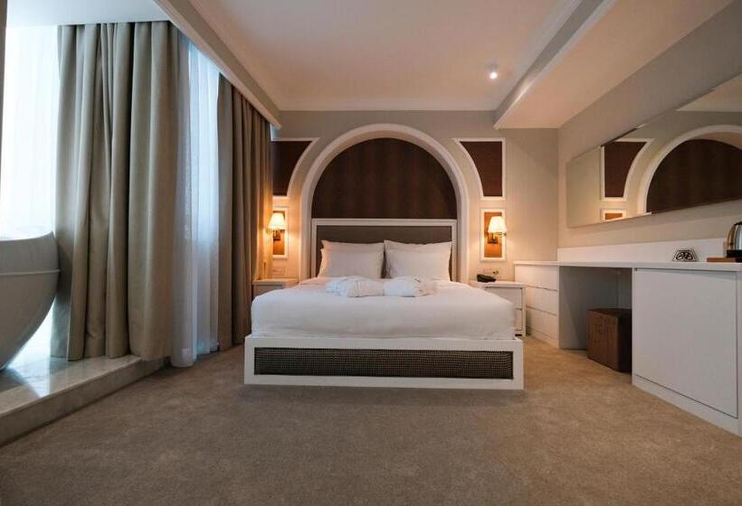 Люкс Повышенной Комфортности, Dbd Hotel Bayraklı