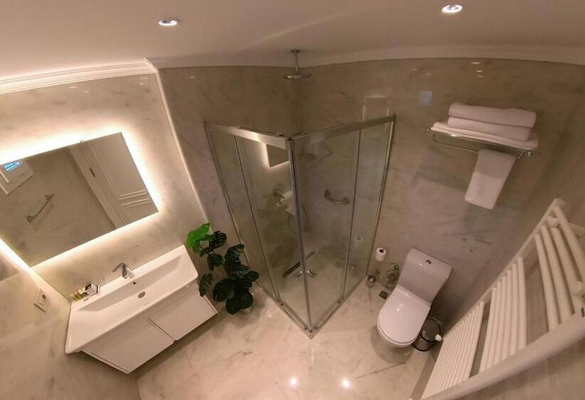 Люкс Повышенной Комфортности, Dbd Hotel Bayraklı