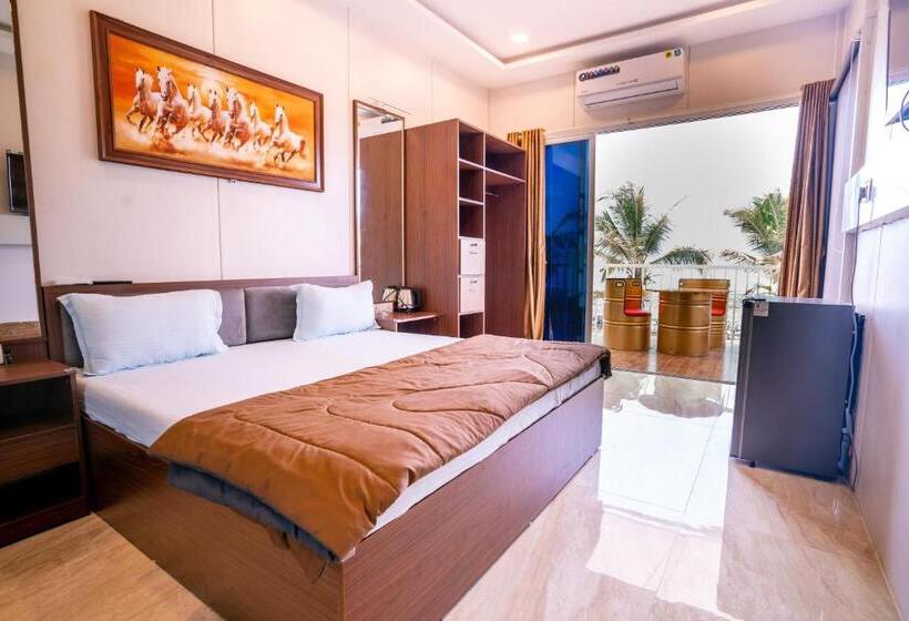 חדר דלוקס עם מרפסת נוף לים, Mysha Hill And Sea Resort   Pet Friendly