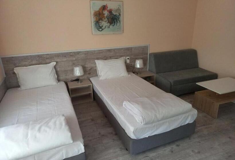 Standardrum, стаи за гости Toda