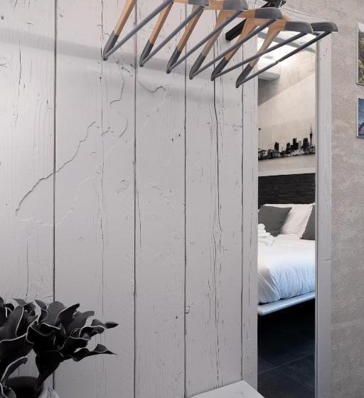 디럭스 룸, Nz Home