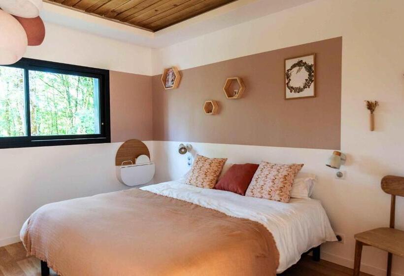 스탠다드 룸 킹사이즈 침대, Dans Les Arbres