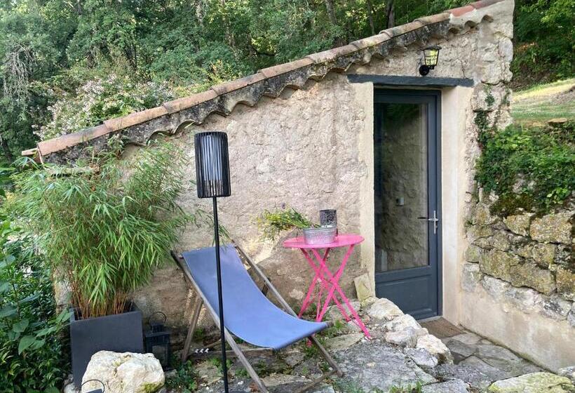 غرفة قياسية مزوَّدة بتراس, Le Domaine Sainte Raffine, Piscine, Charme Et Insolite