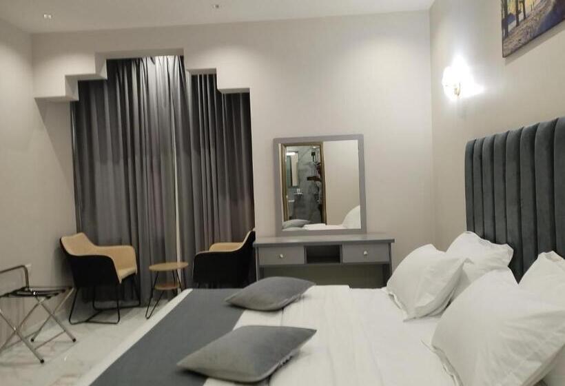 سوییت لوکس, العلي للشقق المخدومة Alali