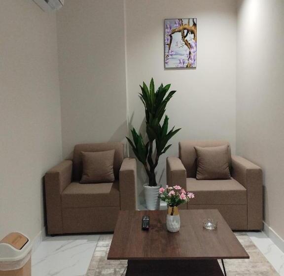 سوییت جونیور, العلي للشقق المخدومة Alali