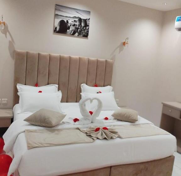 اتاق لوکس با تخت بزرگ, العلي للشقق المخدومة Alali