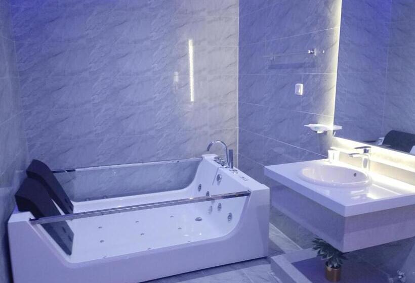 اتاق استاندارد با تخت بزرگ, العلي للشقق المخدومة Alali