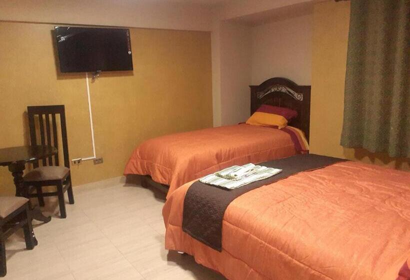 Family Room, Casa Grande Fyj