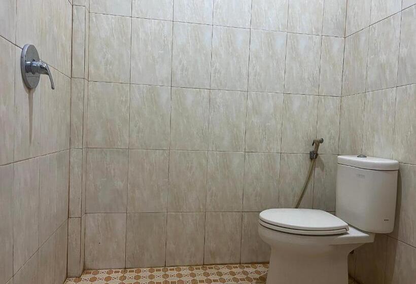 חדר סטנדרט, Oyo 93074 Wisma Aliyah