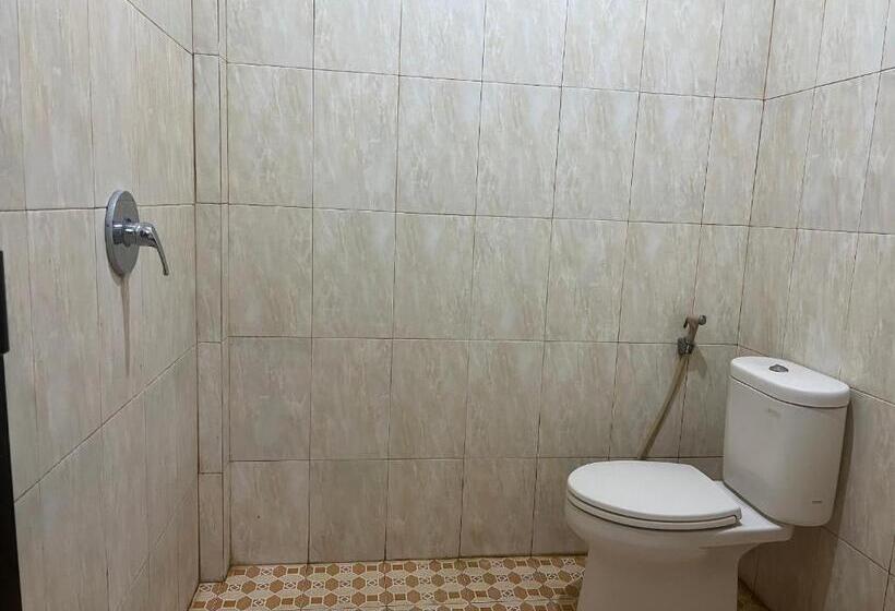 חדר סטנדרט, Oyo 93074 Wisma Aliyah