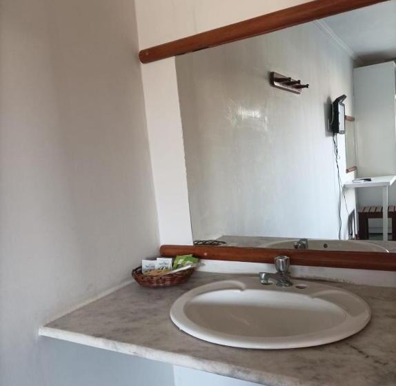 コンフォートトリプルルーム, Pousada A Pérola