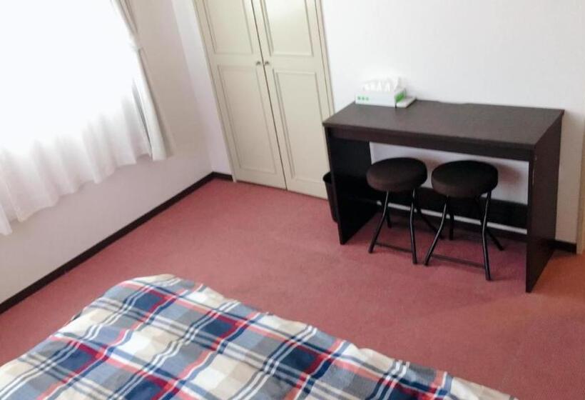 Suite Familiar, Yuni Star Club