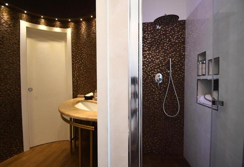 豪华三人间, Il Filo Di Arianna Mola Bed And Breakfast